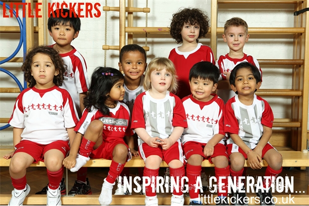 Little Kickers: aprender Inglês a jogar futebol